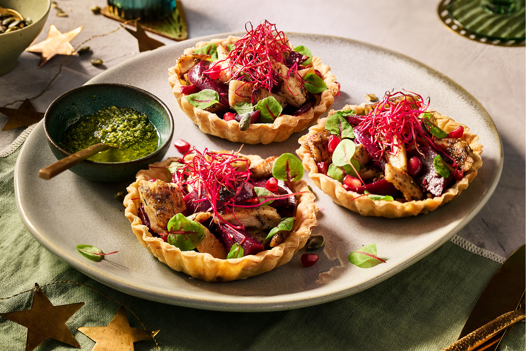 Weihnachts-Törtchen mit Garden Gourmet Sensational Filet-Stückchen