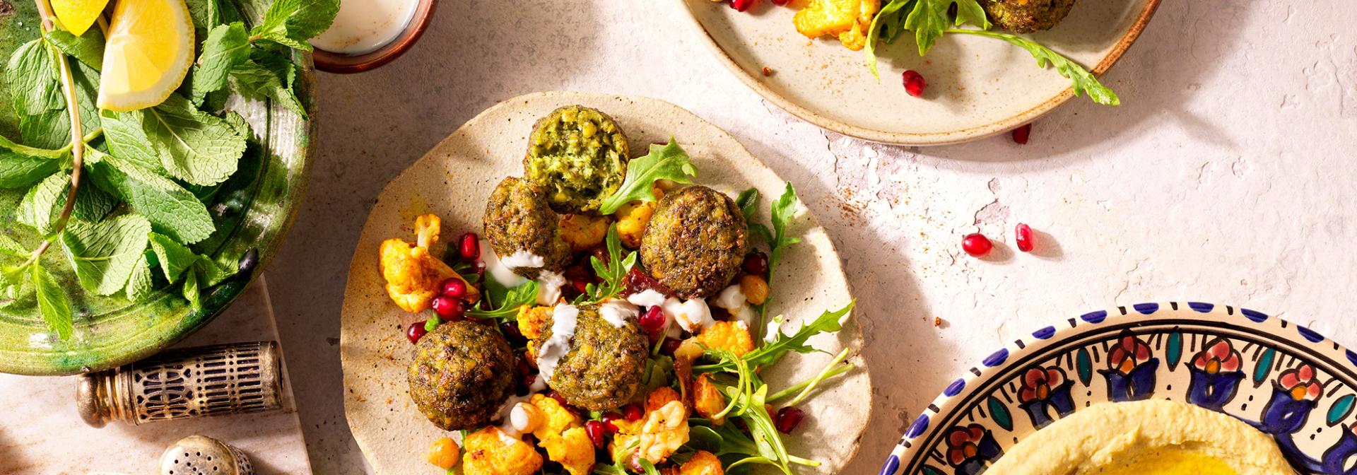 Arabischer Salat im Wrap