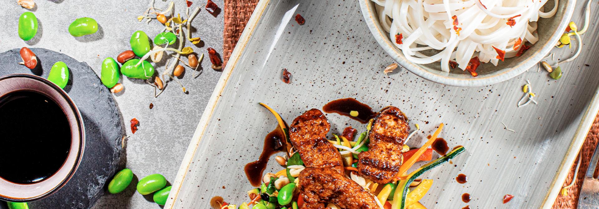 Vegane Filetstreifen im Soja-Honig Mantel