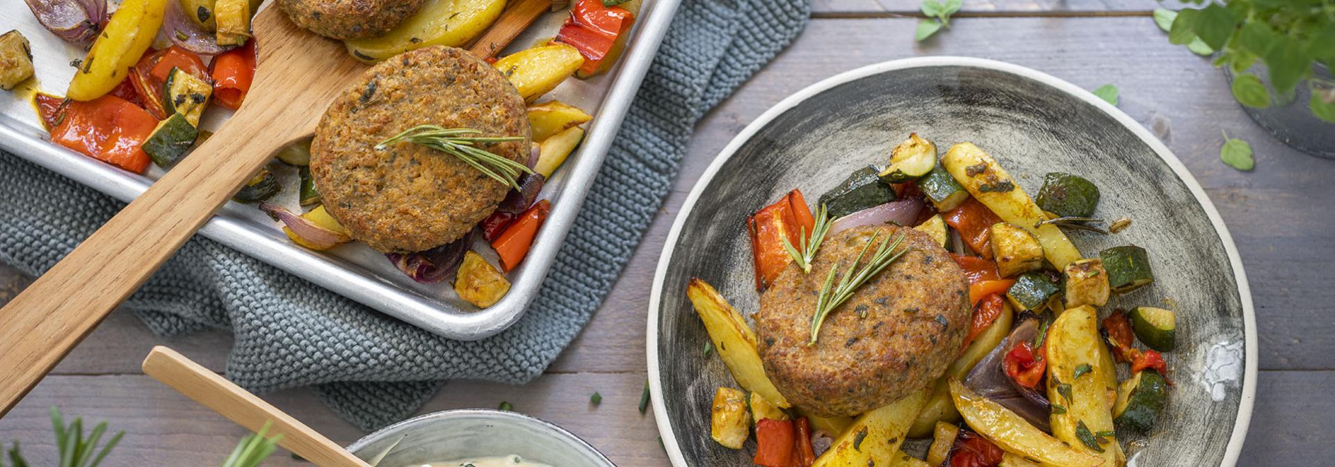 Ofen-Gemüse mit Frikadellen