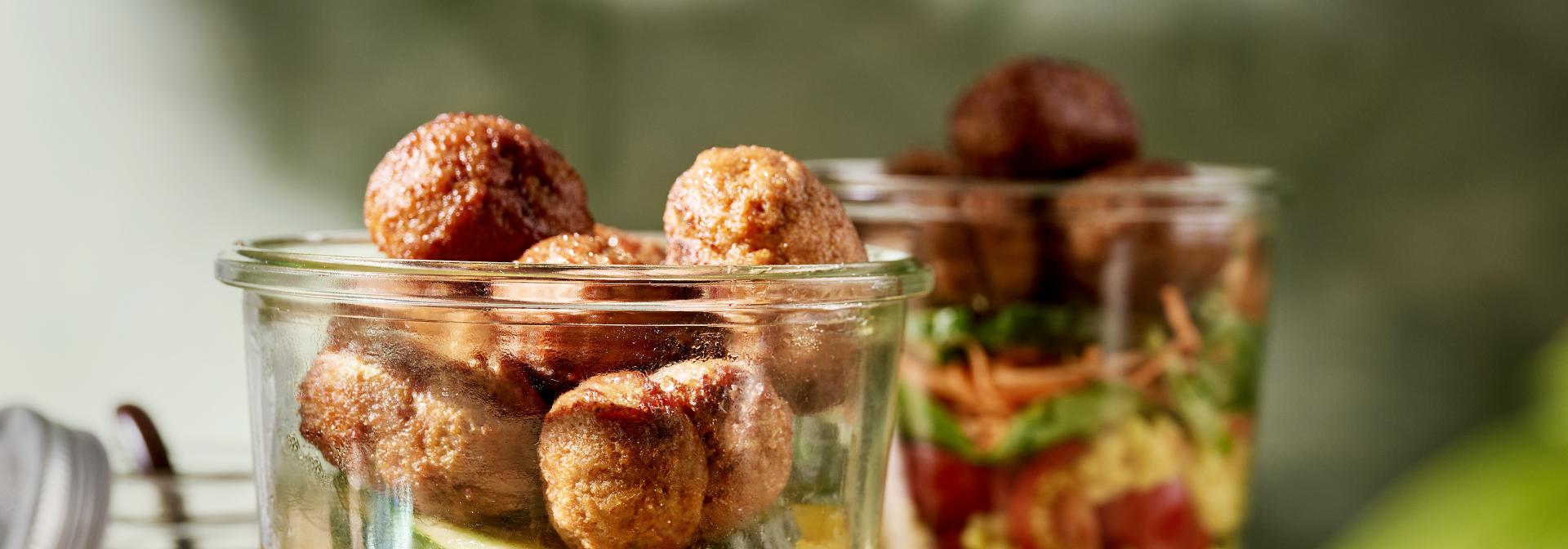 Couscous Schichtsalat mit Falafel