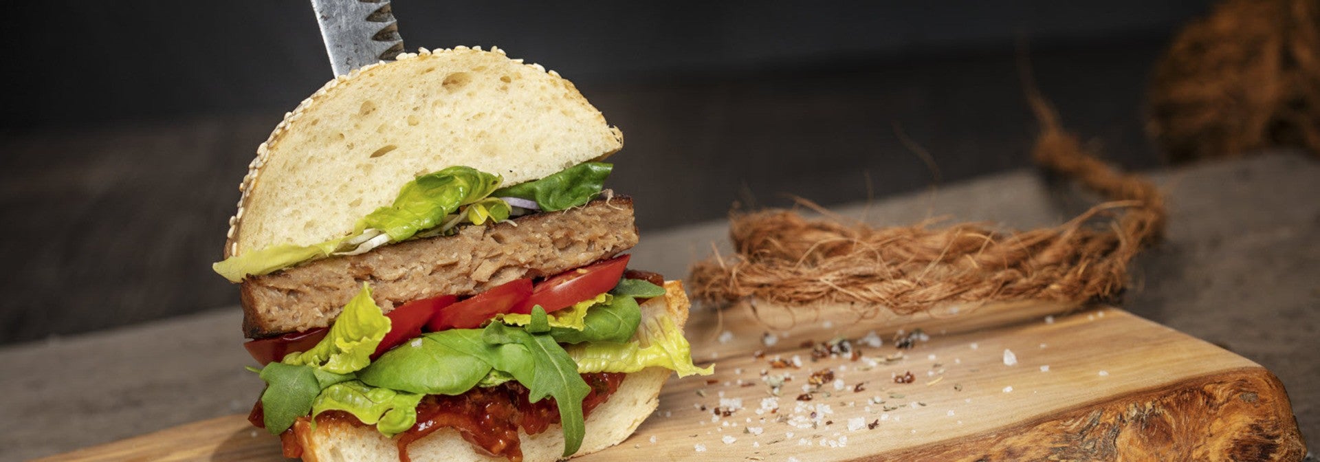 Veganer Burger mit BBQ Marmelade