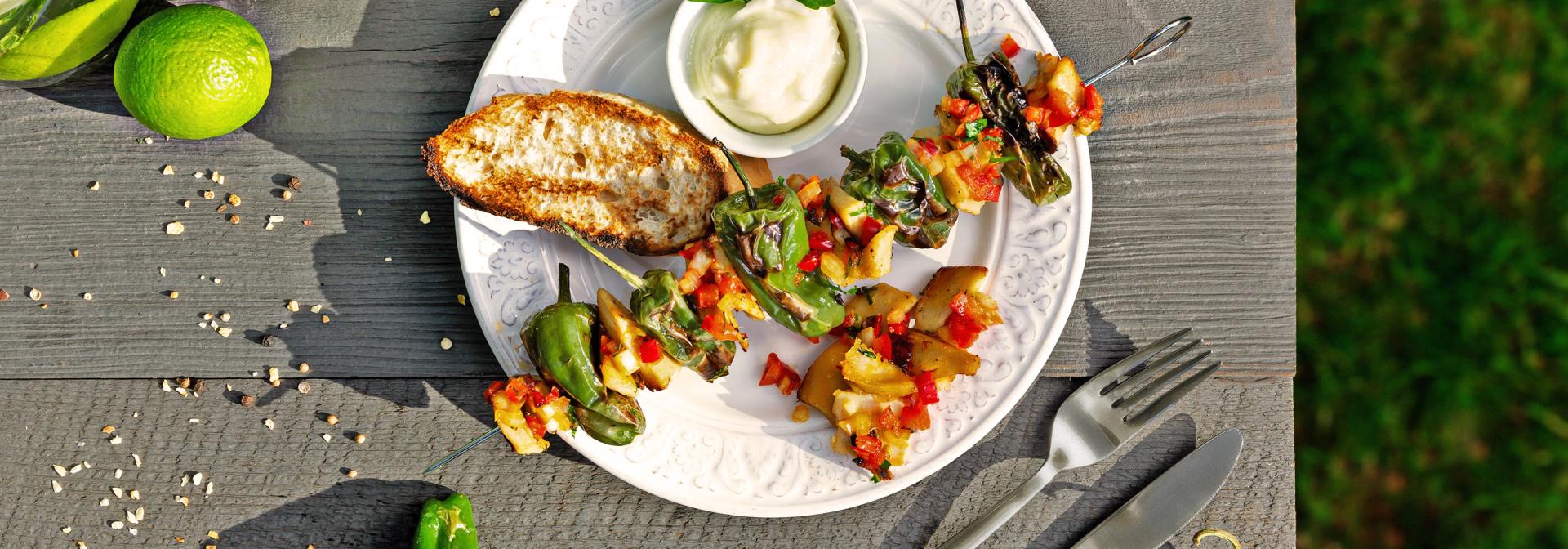 Pimientos Grillspieße mit veganen Filet-Stückchen