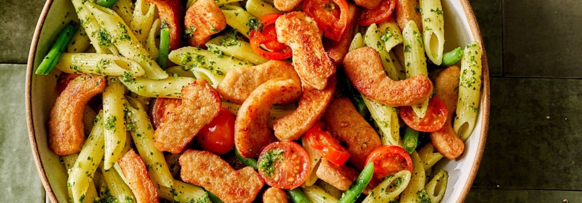 Pasta Pesto mit veganen Filetstückchen