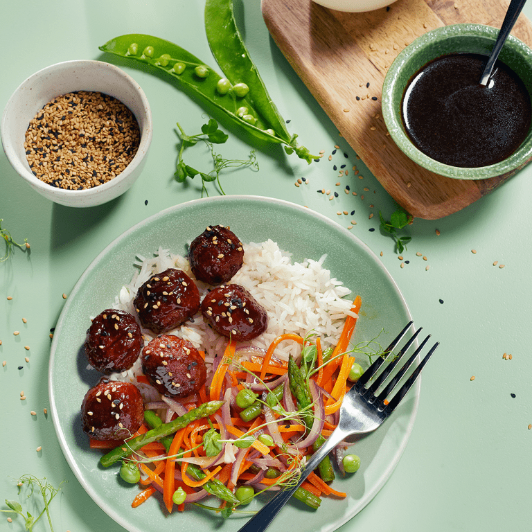 Teriyaki Bällchen mit Reis & Gemüse Teriyaki Bällchen mit Reis & Gemüse