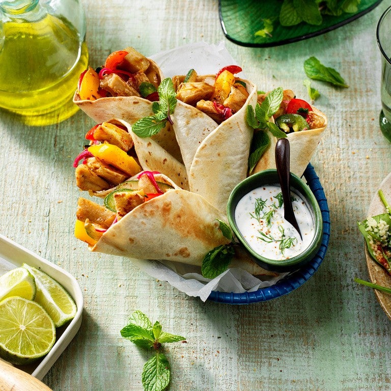 Mini Wraps with Vegan Filet Pieces