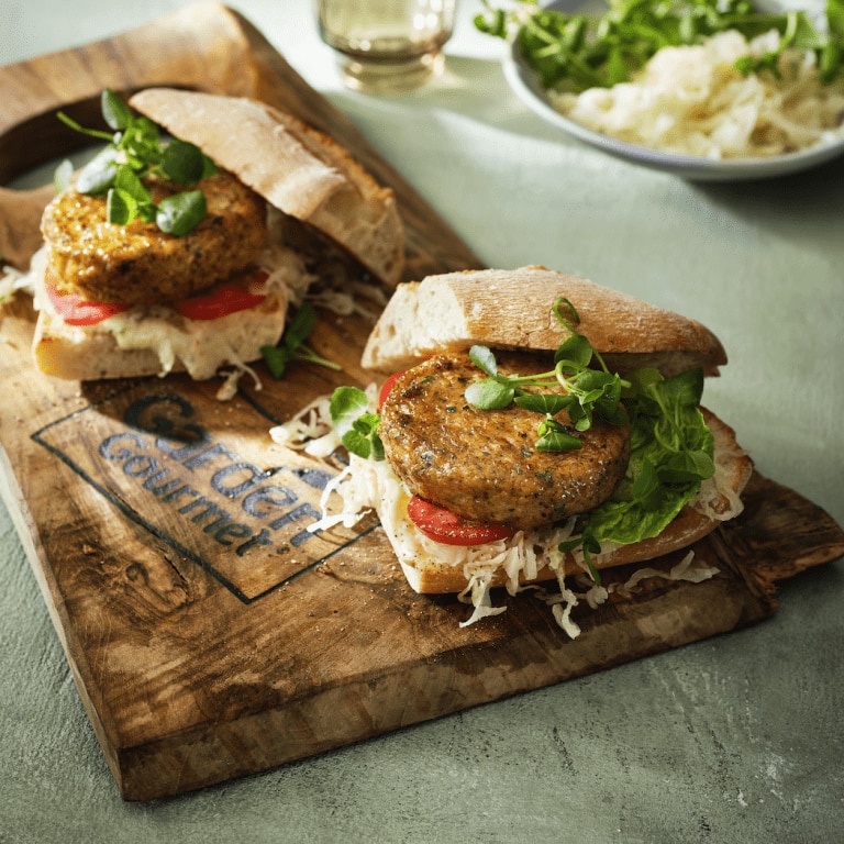 Frikadellen-Sandwich mit Sauerkraut