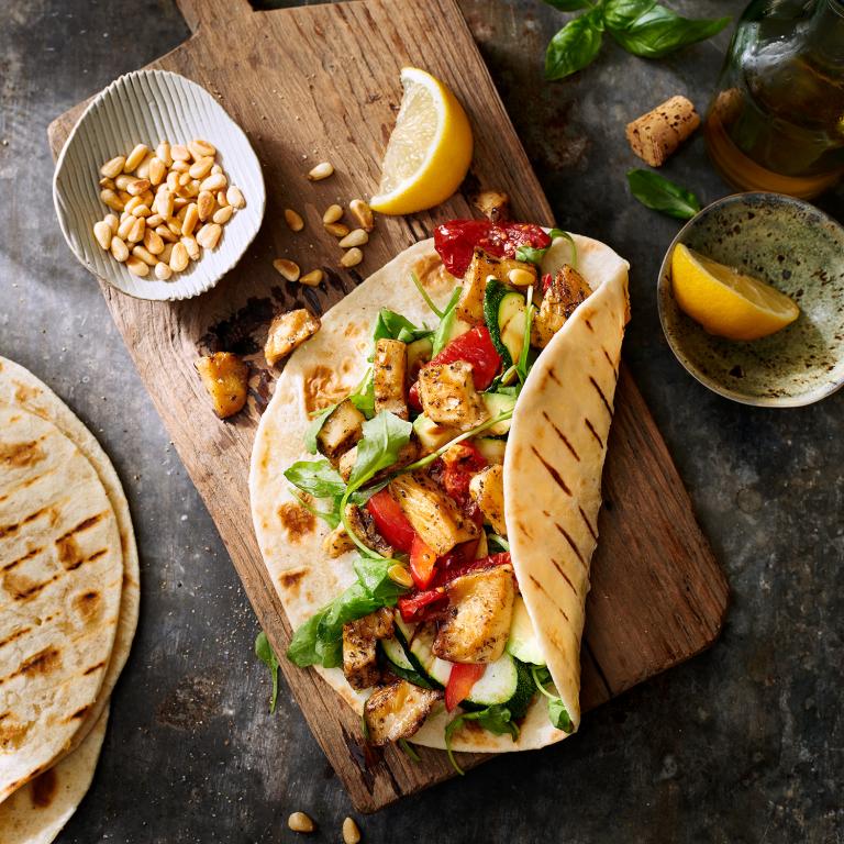 Piadine Wrap mit marinierten Filet-Stückchen Italian Style Garden Gourmet Sensational Marinated Pieces - Italian Style