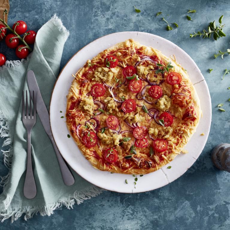 Pizza Tonno mit Thun-Visch Pizza Tonno mit Thun-Visch
