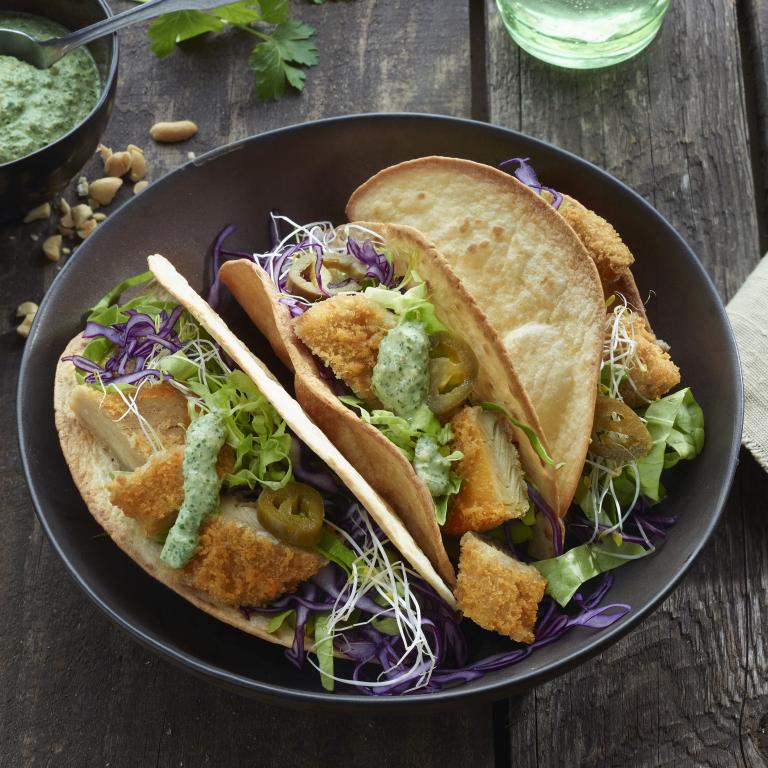 Vegane Tacos mit Garden Gourmet Knusper-Filets und Limetten-Sauce