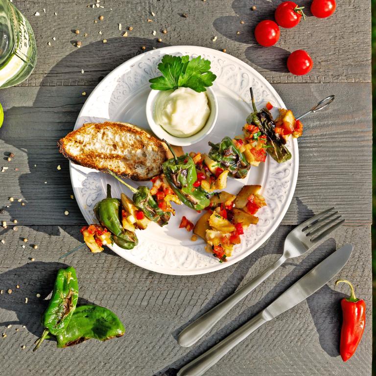 Pimientos Fantásticos Grillspieße mit veganen Filet-Stückchen Pimientos Grillspieße mit veganen Filet-Stückchen