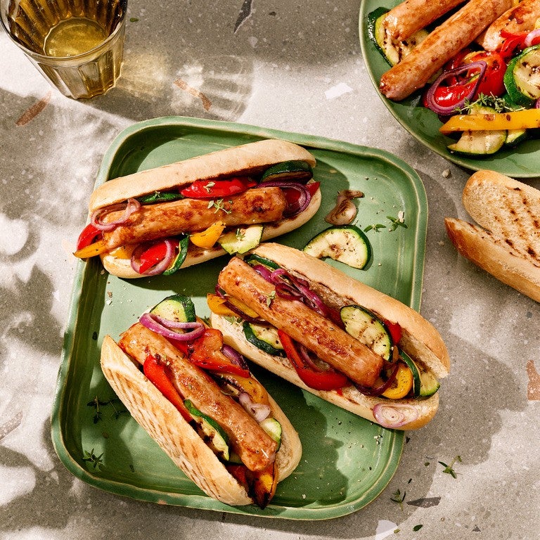 Bratwurst Panini mit gegrilltem Gemüse Bratwurst Panini mit gegrilltem Gemüse